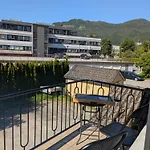 Apartman In The Middle Of The Center In A Quiet Street