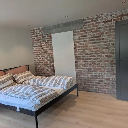 Apartman In The Middle Of The Center In A Quiet Street *